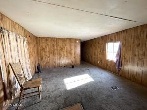 451 Pence Ave Property Photo 4
