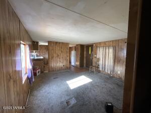 451 Pence Ave Property Photo 7
