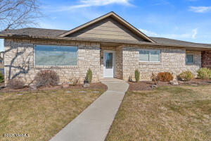 5910 Lincoln Ave Property Photo