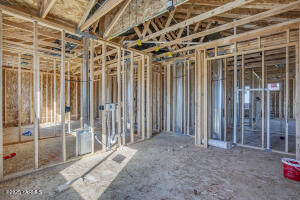 229 Bratton St Property Photo 9