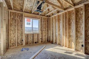 229 Bratton St Property Photo 10