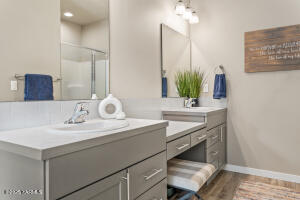 6109 Judd Ave Property Photo 19