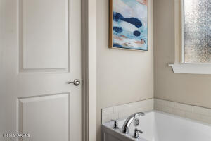 6109 Judd Ave Property Photo 21