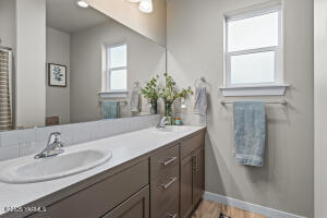 6109 Judd Ave Property Photo 24