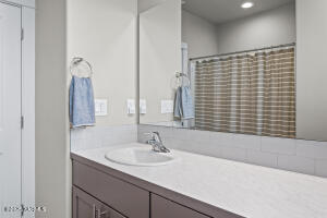 6109 Judd Ave Property Photo 25