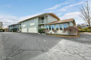 3008 Englewood Ave Property Photo