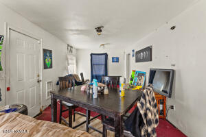 100 Gordon Ln Property Photo 15