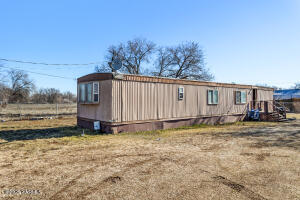 100 Gordon Ln Property Photo 27