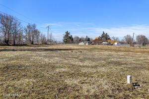 100 Gordon Ln Property Photo 38