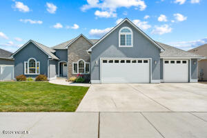 2109 Ruby Way Property Photo 1