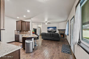 2109 Ruby Way Property Photo 9
