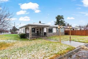 901 Zorada St Property Photo