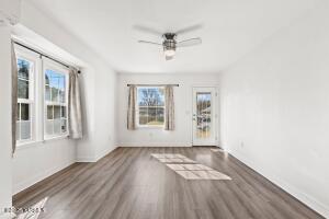 1805 Greenway Ave Property Photo 5
