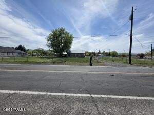 8812 Ahtanum Rd Property Photo 18