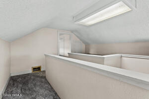 408 1st St Property Photo 23