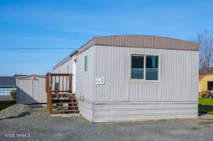 181 Schut Rd Property Photo 2