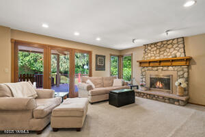 6801 Scenic Dr Property Photo 22