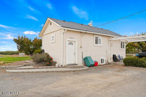 961 Lucy Ln Property Photo 24
