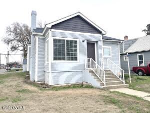 211 Date St Property Photo
