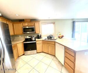 108 Darland Ave Property Photo 2