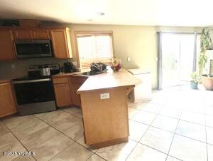 108 Darland Ave Property Photo 4