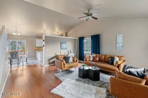 1201 Home Ave Property Photo 7
