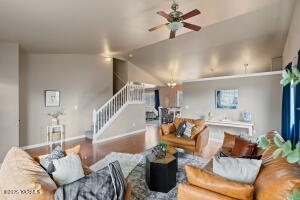 1201 Home Ave Property Photo 8