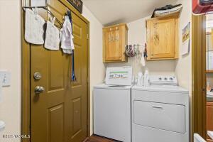 761 Point Dr Property Photo 18