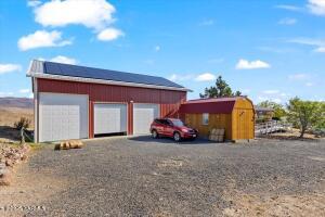 761 Point Dr Property Photo 19