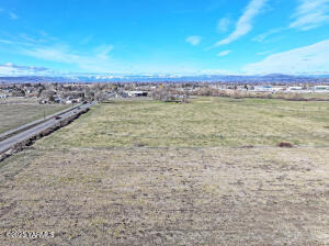 Na Ahtanum Rd Property Photo 4