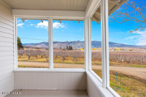 1555 Tieton Rd Property Photo 7