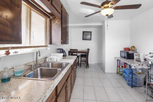 1124 8th Ave Property Photo 4