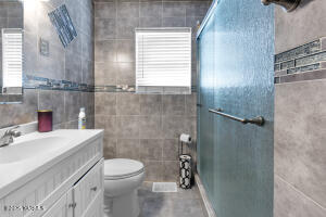 1124 8th Ave Property Photo 7