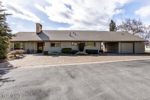 6001 Englewood Ave Property Photo 10