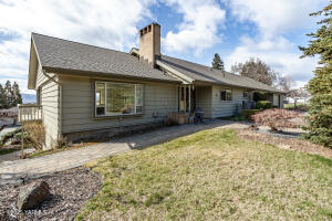 6001 Englewood Ave Property Photo 11