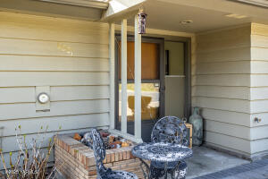 6001 Englewood Ave Property Photo 12