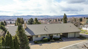 6001 Englewood Ave Property Photo 13
