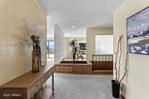 6001 Englewood Ave Property Photo 15
