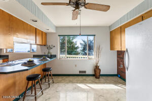 6001 Englewood Ave Property Photo 29