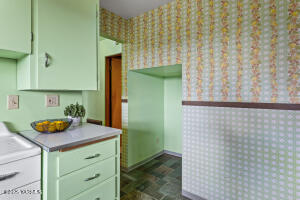 6001 Englewood Ave Property Photo 43