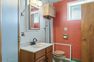 6001 Englewood Ave Property Photo 44