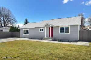 1170 Wenas Rd Property Photo 1