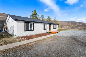 70 Sitka Ln Property Photo 2
