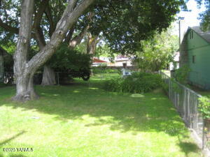 201 33rd St Property Photo 21