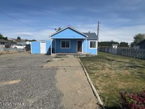 1703 Beaudry Rd Property Photo