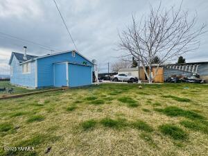 1703 Beaudry Rd Property Photo 2