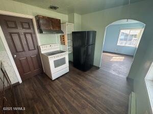 1703 Beaudry Rd Property Photo 5