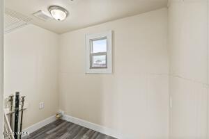 1015 8th Ave Property Photo 11