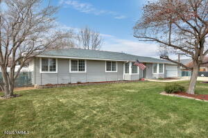 1206 43rd Ave Property Photo 1