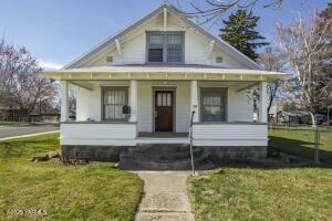214 Avenue G Ave Property Photo